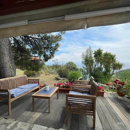 Villa Athos Sarti Eksteriør billede